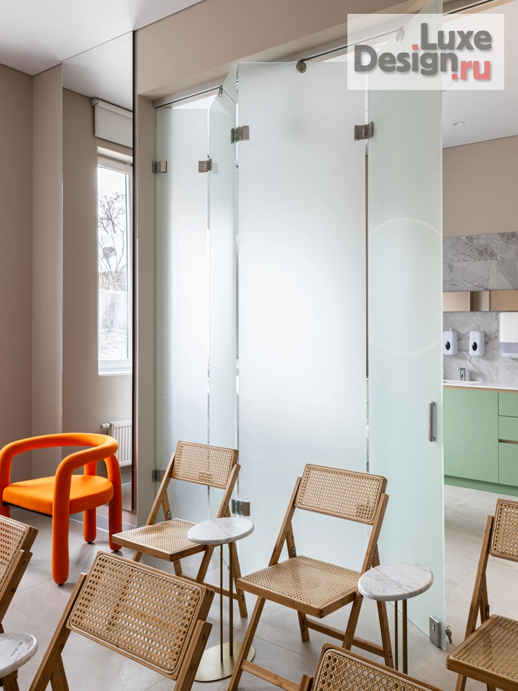 Дизайн интерьера лечебного учреждения "Косметологическая клиника премиального класса  " (фото 31)